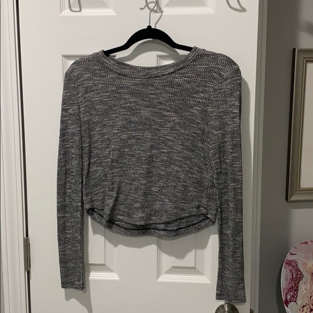 Forever 21 Long sleeve grey heathered crop top